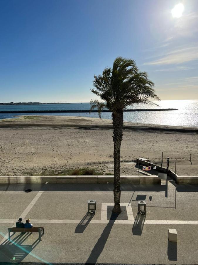 Appartement Mar E Souleu Avec Terrasse Et Vue Mer Au Grau Du Roi Le Grau-du-Roi Exteriör bild